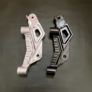 ( Hàn g Mới ) Pát Trước Winner Đi Đĩa 298mm _ Heo Dầu Trụ 100. Có 2 Màu ( Trắng Và Đen ) Nhé Ae!!!!!