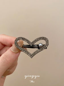 Elegant Black Rhinestone Heart Duckbill Hair Clip: Stylish & Original Design