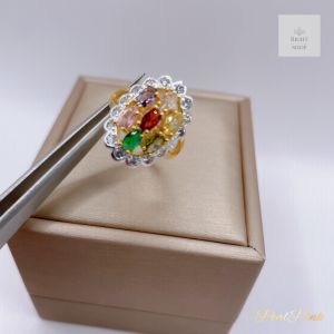 แหวนพลอยนพเก้าล้อมเพชรทรงรี ขนาดฟรีไซต์