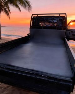 KARPET BAK MOBIL PICK UP NEW CARRY TAYO/TRAGA/L300/GRANDMAX/ APV/T120SS/FUTURA/ ALAS KARGO KARPET SERBAGUNA standar TEBAL 5mm s.d 12mm panjang ±275cm Lebar ±170cm varian motif dan polos