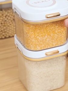 Kitchen Food Keeper Storage Container Plastic Grains Airtight Jar Stackable Transparent Storage Containers