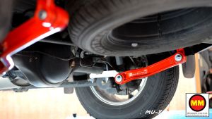 กันโคลงหลัง JS1 Balance Arm ล้อหลัง MU-X 4WD / 2WD (2021-2025) สีใหม่อะไหล่ดำ !! (โปรดระวังของเลียนแบบ)