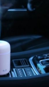 Máy tạo độ ẩm mini cầm tay USB Máy phun sương nhỏ Máy lọc không khí văn phòng Máy Tạo Độ Ẩm Trong Xe Máy Xông Tinh Dầu