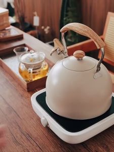 🔥READY STOCK🔥 Whistle kettle 3L flat bottomed whistle kettle stainless steel whistle kettle outdoor portable kettle