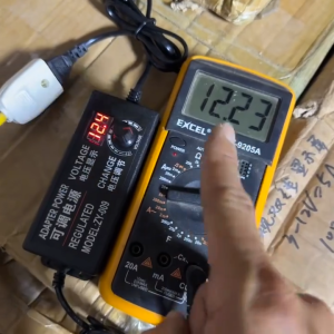 Bộ đổi nguồn điều chỉnh điện áp có led hiển thị 3-12V 60W 5A