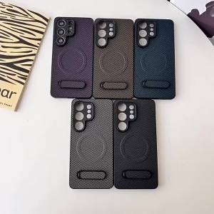 Luxury Carbon Fiber Texture Magnetic Case For Motorola Moto Edge 70 60S 50 Neo Ultra Fusion Pro Anti-fall Foldable Stands Cover