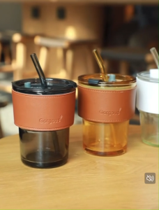 แก้วใส่น้ำ แก้วกาแฟ 420ml ใส่ได้ทั้งร้อน-เย็น พร้อมหลอดแก้วและปลอกกันร้อน มีฝาปิดกันหก แก้วมินิมอล แก้วคาเฟ่