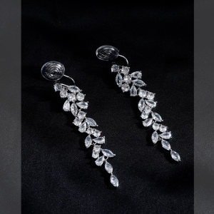 Elegant Long Tassel Zircon Ear Jewelry Vintage Heavy Luxury Stylish Clip-On Earrings for Women Fashionable Floral Design