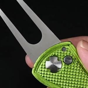 1/2pc Foldable Golf Divot Repair Tool with Golf Ball Tool Pitch Groove Cleaner Golf Accessories Putting Green Fork Training Aids