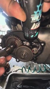 BSM Engine Oil 800ml w/ Gear Oil 120ml 10w-40 Fully Synthetic for All Type Honda and Yamaha Scooter