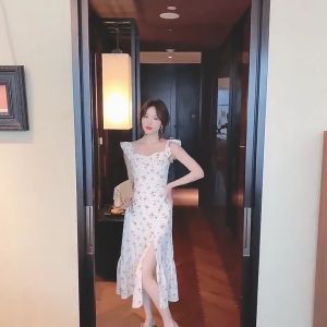 ชุดเซ็กซี่ ชูดวินเทจ เดรสลายดอกไม้ เดรสคล้องคอ ชูดกาหลี เดรสไซส์ใหญ่ ชูดราตรี เดรสแฟชั่น กระโปรงทรงเอสาวอวบ เดรสโชว์หลัง เดรสเกาะอก