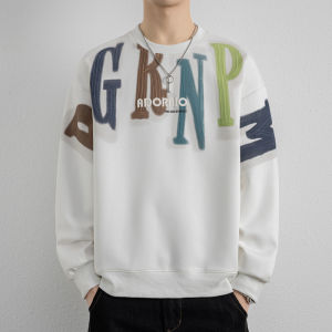 เสื้อฮู้ดคอกลมแขนยาวลายตัวอักษรสไตล์อเมริกันสำหรับผู้ชาย แฟชั่นฤดูใบไม้ร่วง/ฤดูหนาว เสื้อผ้าผู้ชายลำลอง ผ้าโพลีเอสเตอร์ ปกติ