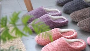 Lorgl READY STOCK.Four Seasons Indoor Slippers Women Men Warm Plush Autumn Winter Shoes Couples House Floor Soft Slient Slides