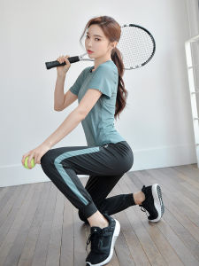 ชุดโยคะสำหรับผู้หญิง ชุดออกกำลังกายวิ่งแบบหลวม แห้งเร็ว ระบายอากาศได้ดี ชุดออกกำลังกายกลางแจ้ง ชุดโยคะฤดูใบไม้ผลิและฤดูร้อน