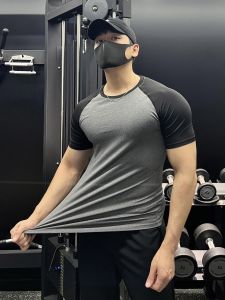 Mens Fitness Clothing Ice Silk Short Sleeve Tight Fit Sports Top Quick Dry Running Yoga Training Gear Ultra Stretch Breathable