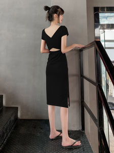 ชุดเดรสสีแดงเซ็กซี่ ชุดเดรสยาวปานกลางทรงเอเข้ารูปสำหรับผู้หญิงในช่วงฤดูร้อน 2025 ชุดดำลำลองสำหรับใส่ในบ้าน