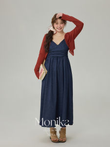 MONIKADM | Đầm Dài denim giả cổ V màu xanh slimming cỡ lớn kèm áo cardigan ngắn màu đỏ