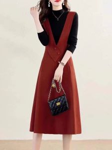 ชุดเดรสยาวปานกลางสีแดงคอวี ทรงเข้ารูป กระโปรงทรงเอ แฟชั่นฤดูใบไม้ร่วง/ฤดูหนาว เดรสผู้หญิง ชุดเดรสทำงาน กระโปรงสั้น