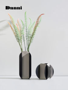 Dnnni Light luxury brushed flower vase leather decoration model room club sales department home decoration simple and creative