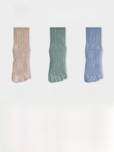 JINGCHI | Tất ống giữa 5 ngón nam chống mùi thể thao mùa xuân thu đông tất cotton nguyên chất màu trơn tất ống giữa tay ngón chia đôi