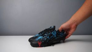 BLASTER Stride Sepatu Futsal Microfiber Polos Multicolor/Perak/White - Taktik Olahraga
