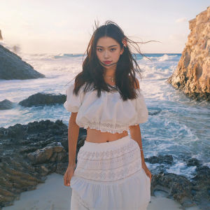 Sweet Two-Piece Set Shoulder Bared Hollow out Splice Mini Dress for Beach Vacation Travel Elegant Fashionable Ladies Suit