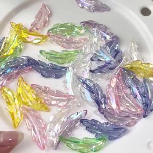 10Pcs 14x39mm Colorful Acrylic Feather Charms Decorative Beads Ornaments for Sewing Garment Clothing Pendants Curtain Materials