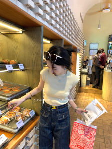 เสื้อถักแขนสั้นทรงสลิมฟิตสำหรับผู้หญิง คอลเลกชั่นฤดูใบไม้ผลิและฤดูร้อน คอกลม แขนสั้น ทรงเข้ารูป เสื้อผ้าทำงานสไตล์เกาหลี