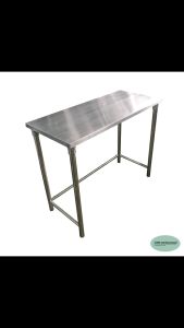 CMS โต๊ะ โต๊ะทำงาน โต๊ะสแตนเลส พื้นโต๊ะเป็นสแตนเลส ความหนา 1 มม. ขนาด 50 * 110 ซม. สูง 90 ซม.คานล่างอยู่ด้านข้าง