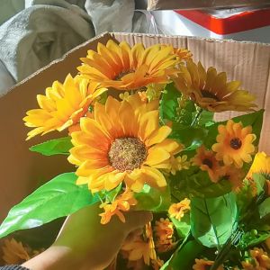ดอกไม้ปลอม ดอกทานตะวัน (13หัวดอก) ดอกทานตะวันปลอม ดอกไม้ปลอม ดอกไม้ตกแต่งบ้าน ดอกทานตะวัน ดอกใหญ่