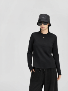 Guvet | Merino Wool Long Sleeve T-Shirt