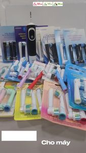 Set bộ 4 đầu bàn chải đánh răng điện cho máy Oral B Braun Black White Minh House