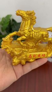 ม้าทองมงคลนำโชค เสริมฮวงจุ้ยประสบความสำเร็จเร็วยิ่งขึ้น งานเรซินสีทอง เรียกทรัพย์เสริมฮวงจุ้ยร้านค้า