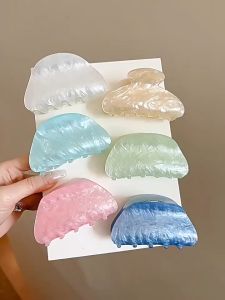 กิ๊บติดผม ปิ่นปักผมรูปฉลาม รูปหางม้า หัวฉลาม ขนาดเล็ก สีเจลลี่ พื้นผิวหินอ่อน แฟชั่นทันสมัย สไตล์เจ้าหญิง กิ๊บติดผมอาบน้ำ สําหรับผู้หญิง เครื่องประดับผมเก๋ๆ