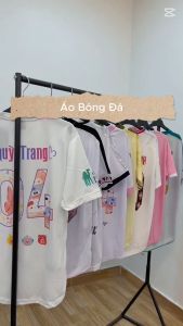 Áo Bóng Đá - Bộ Quần Áo Đá Bóng Trẻ Em Mikal Cổ Hồng Chất Thun Lạnh Mát Mịn Co Dãn Tốt -In Tên Số Theo Yêu Cầu