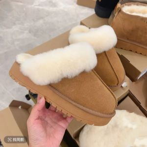 Thickened Woolen Slippers Womens Autumn Winter Couples Fleece Lined Home Indoor Fur Slippers Cover Head Leather Fur Integrated Cotton Slippers