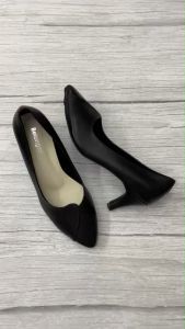 คลินิก รองเท้า คัทชูไซส์ 8486 สำหรับผู้ที่มีหน้ากว้าง-สูง 2.5 นิ้ว รุ่น หัวแหลม 21 สัญญาณ สูงสุด 240 กรอบ