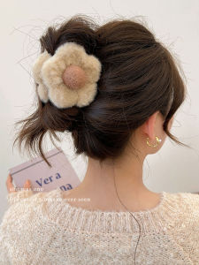 Fall Winter Plush Hair Accessories Large Size Shark Clip Womens Floral Hair Grips Headwear Fashionable Hairpins Hair Decorations