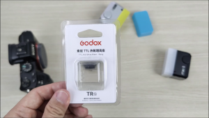 Đế nâng Hotshoe Godox TR dùng cho đèn Flash có Auto TTL - dành cho các đèn flash như: Godox iT20 iT22 iT30 Pro...