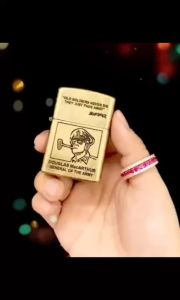 BẬT LỬA ZIPPO VÀNG CỔ HÌNH ĐẠI TƯỚNG QUÂN ĐỘI MỶ CÓ MỌC ĐÁY ĐỜI LA MÃ 2000 - KIM LOẠI NGUYÊN KHỐI