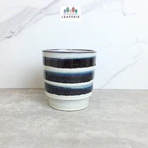 The Leaferie Makoto plant pots. flowerpot . flowerpots . flower pot . planter . planters . Ceramic