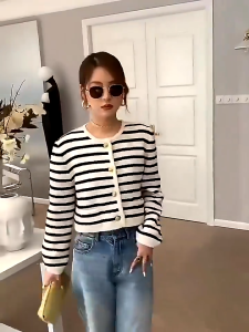 Korean Womens Sweater Casual Loose Knitted Cardigan Button Top Comfortable Knitting Stripe Coat 4071