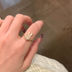 Elegant Rotating Rabbit Ring Adorable Fashionable Finger Accessory Womens Style Year of the Rabbit Zodiac Trendy Jewelry