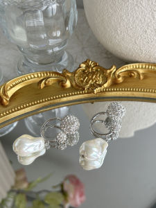 Elegant French Vintage Pearl And Diamond Womens Earrings Fashionable Minimalist Design Brass Material Jewelry Accessories