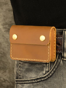 Genuine Top Layer Cowhide Leather Belted Wallet Magnetic Buckle Foldable Horizontal Style Key And Glasses Case Small Waist Bag