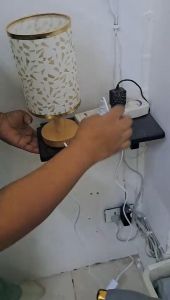 โคมไฟตั้งโต๊ะ LED โคมไฟหัวเตียง Table lamp ปรับ 3 สีได้ แสงขาว แสงอบอุ่น แถมฟรีหลอดไฟ