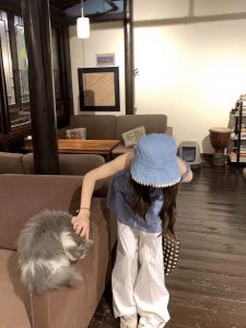 Rustic Loft Cat Cafe Lace Trimmed Denim Fisherman Hat: A Versatile Spring Summer Sun Protection