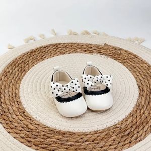 Sepatu Bayi Perempuan Model Terbaru Usia 0-12 Bulan Bowknot Pita Polkadot Lucu - Sepatu Bayi Prewalker Baby Shoes Newborn SoftSole Ringan Nyaman Anti Slip - Bisa COD Bayar Ditempat