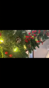 Christmas Garland Decoration Christmas Wreath160 Heads Xmas Home Decor Leaf Wreath 8.9FT Garland Pine Decorations Premium Quality Soft Green Holiday Decor Home Garden Wedding Party Decorations