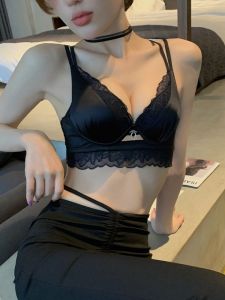 เสื้อชั้นในลูกไม้เซ็กซี่ไร้สาย ทรงวี ป้องกันการหย่อนคล้อย ช่วยกระชับหน้าอก ช่วยกระชับหน้าอก ชุดชั้นในผู้หญิง ชุดชั้นในไร้สาย